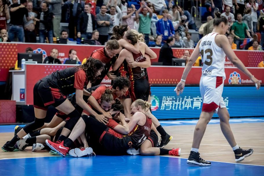 Praga, Euro Basket 2017, esultano le giocatrici del Belgio (Epa)